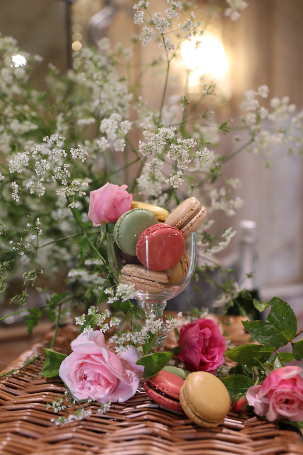 Crystal wine goblet with star design
