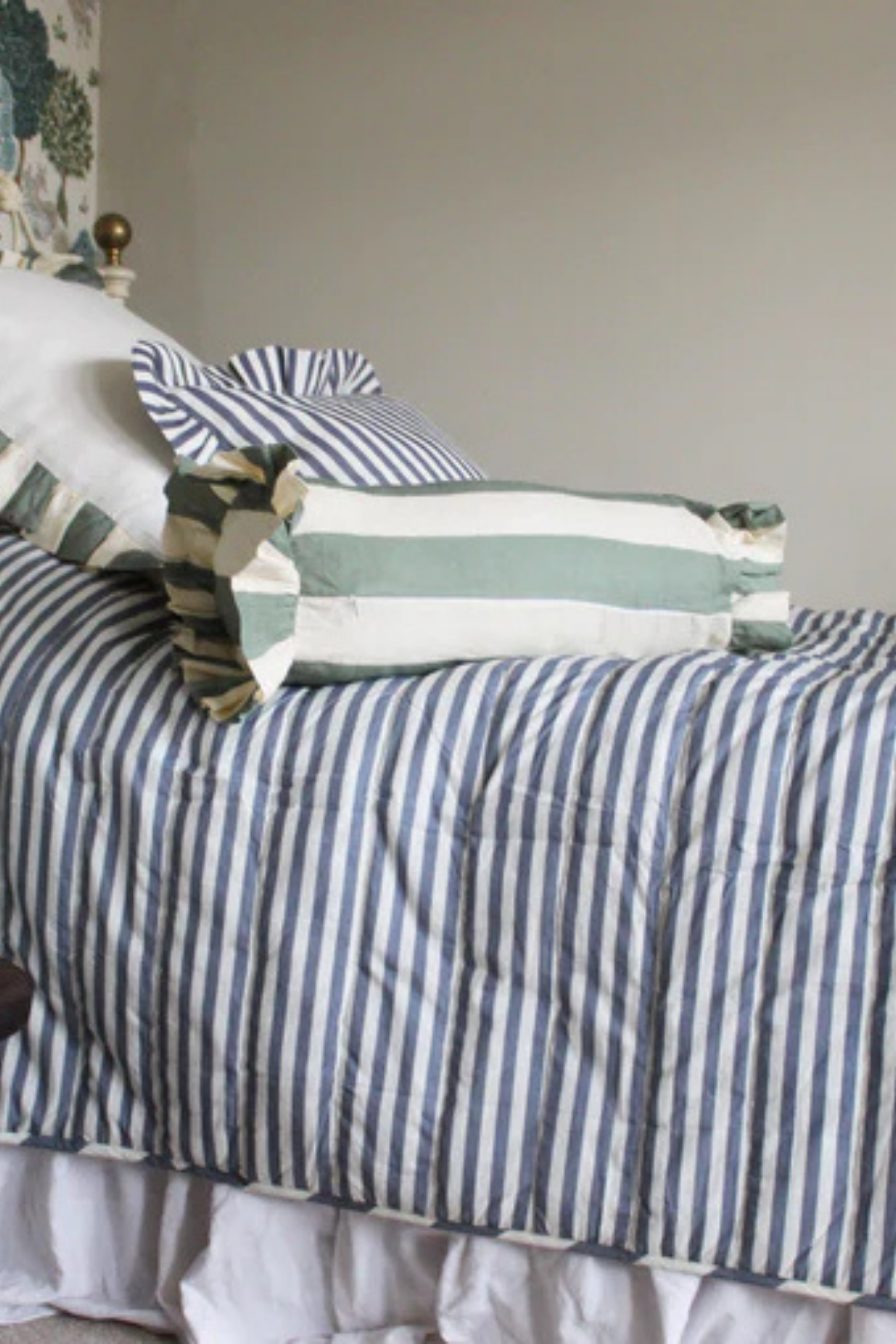 COMING SOON - Amuse La Bouche Folkstone Quilt